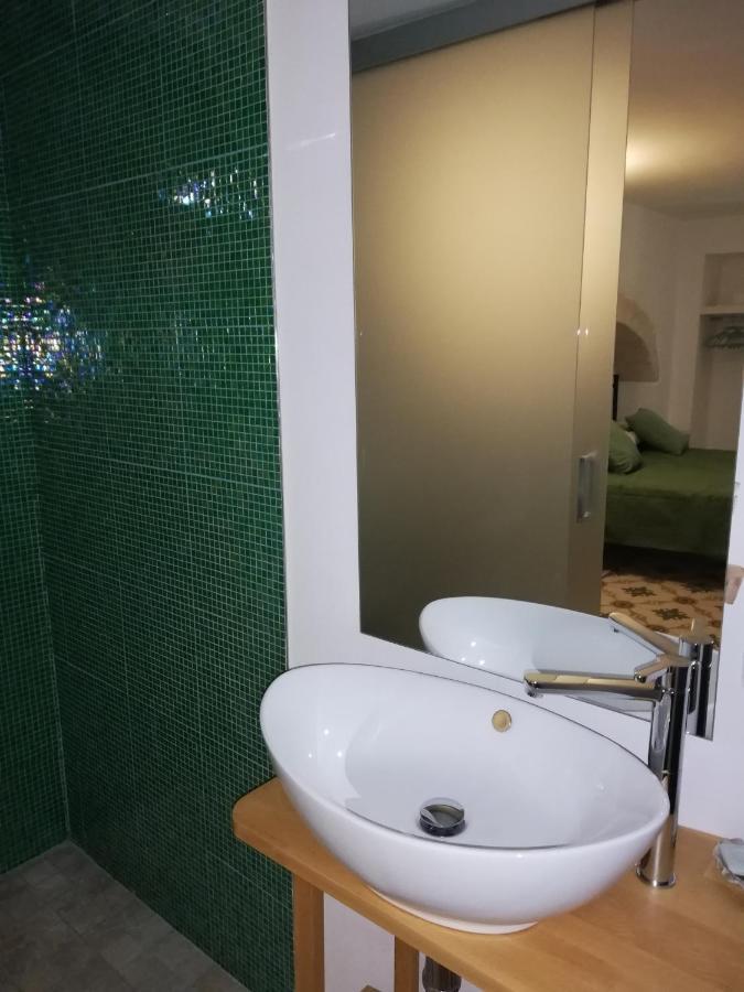 Palazzo Acquaviva Hotel Монополи Екстериор снимка