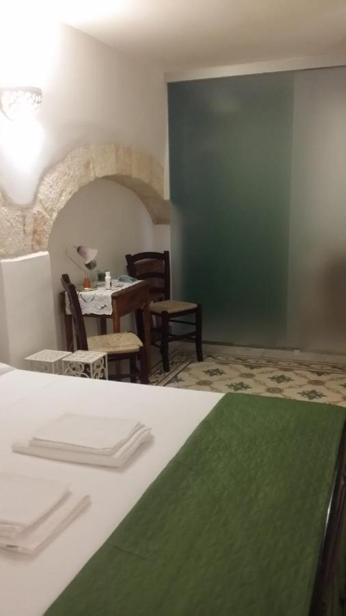 Palazzo Acquaviva Hotel Монополи Екстериор снимка