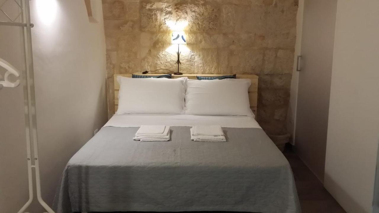 Palazzo Acquaviva Hotel Монополи Екстериор снимка