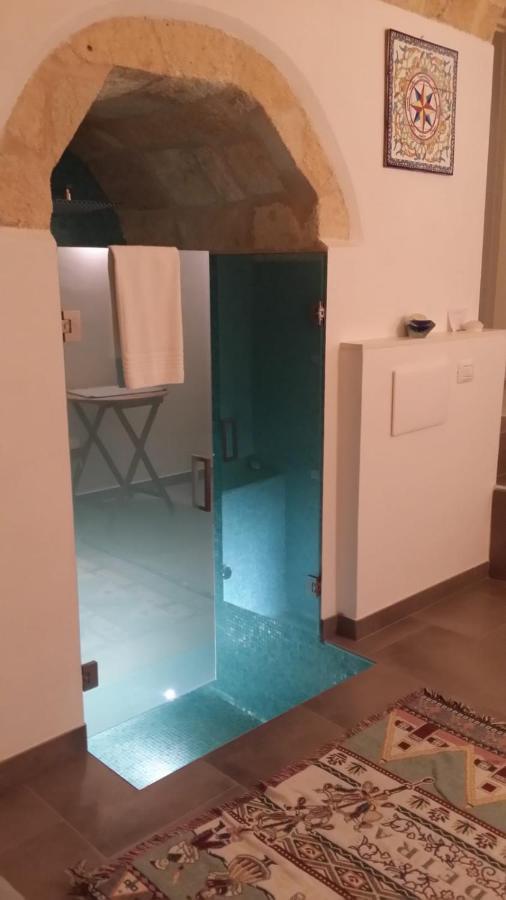 Palazzo Acquaviva Hotel Монополи Екстериор снимка