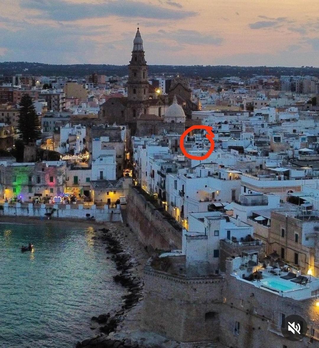 Palazzo Acquaviva Hotel Монополи Екстериор снимка